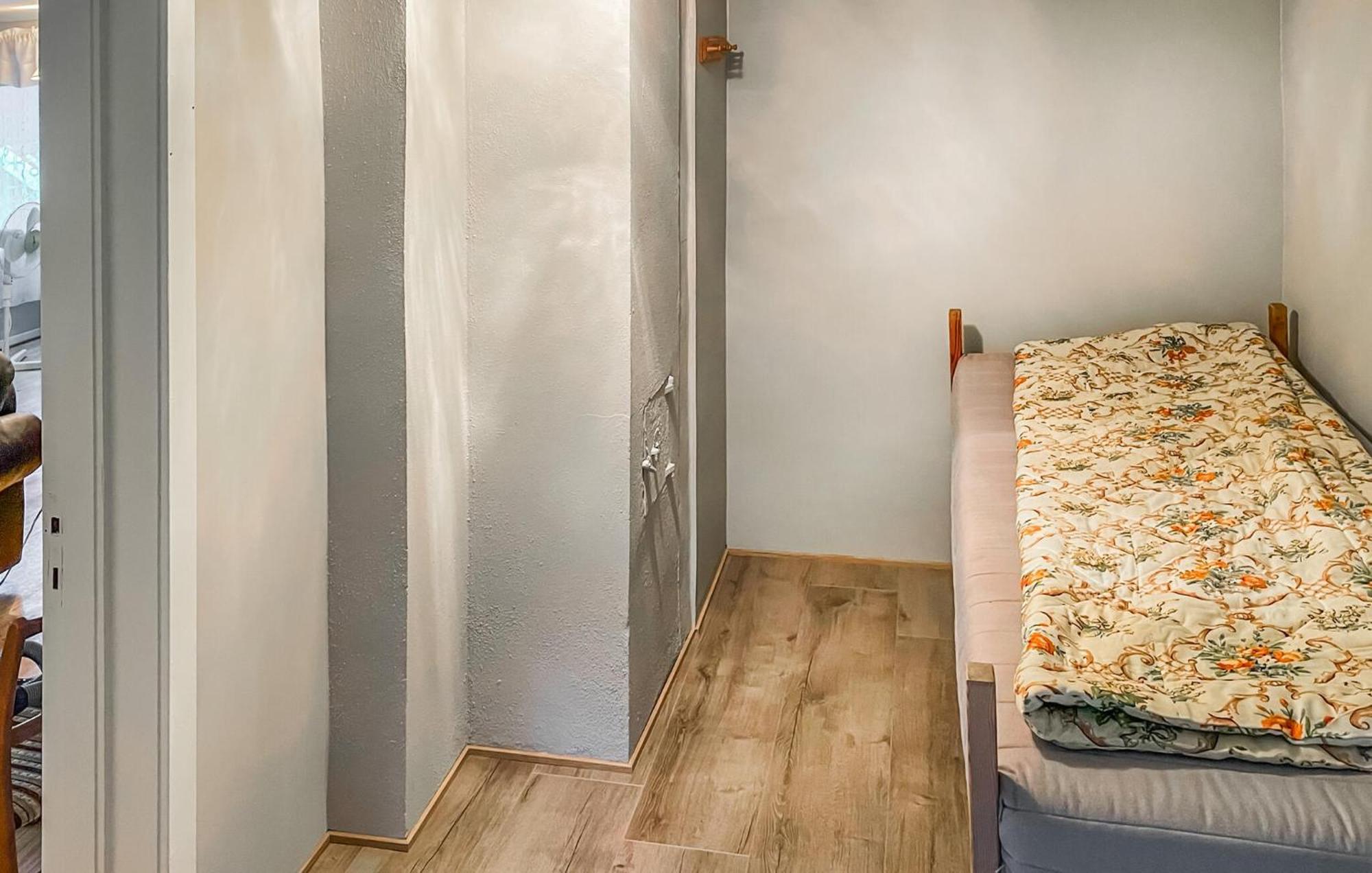 2 Bedroom Lovely Home In Færvik Εξωτερικό φωτογραφία